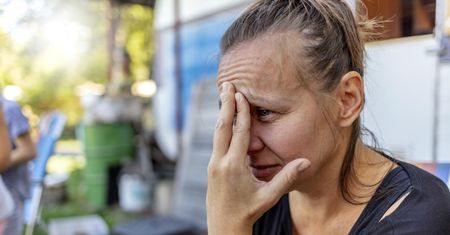 Lato to dla ciebie katorga? To może być objaw guza mózgu, ale nie tylko
