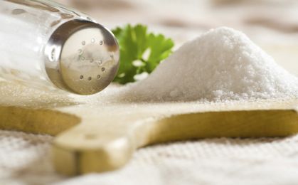 Polacy wciąż spożywają zbyt dużo soli