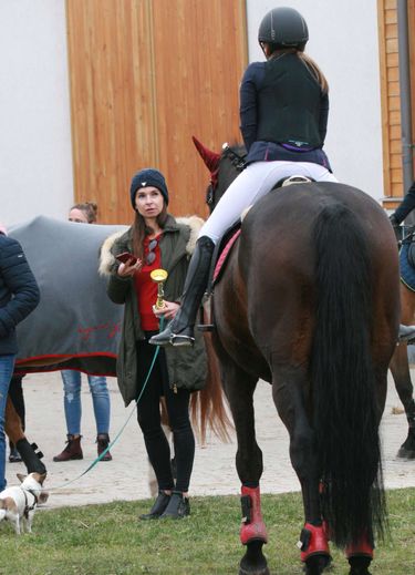 Marta Kaczyńska wspierała córkę Martynę na zawodach konnych