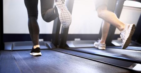 Ćwiczenia spalające tłuszcz - charakterystyka ćwiczeń, ćwiczenia cardio, ćwiczenia interwałowe
