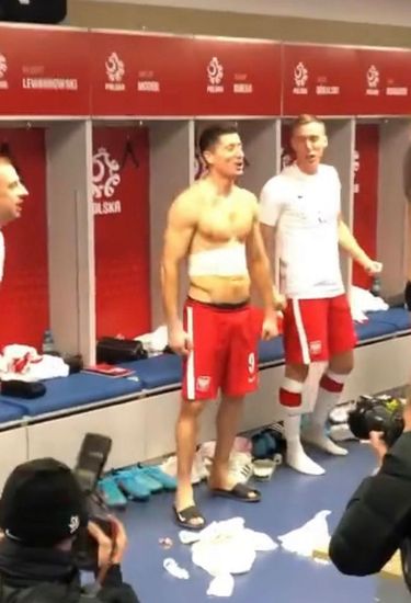 Robert Lewandowski z opatrunkiem - screen Instagram Łączy nas piłka