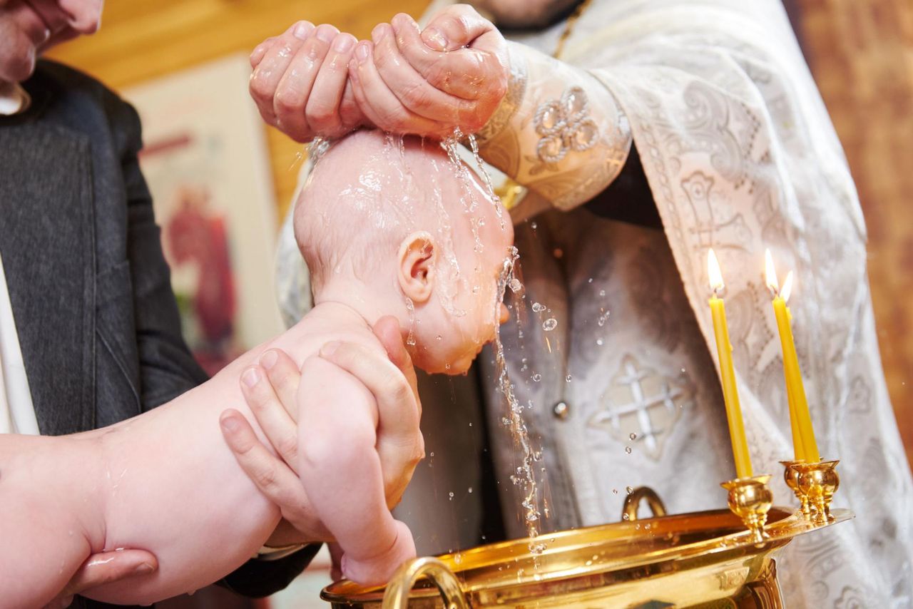 Prezent na chrzest - sesja zdjęciowa, biżuteria,praktyczne podarunki