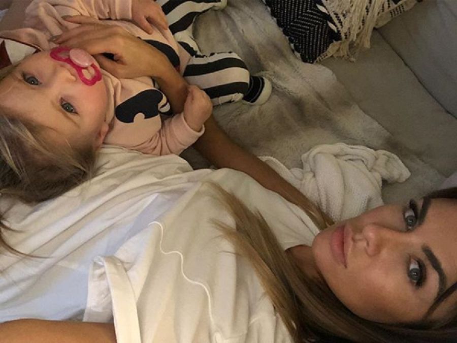 Babcine sposoby na przeziębienie. Natalia Siwiec zapytała o nie internautów