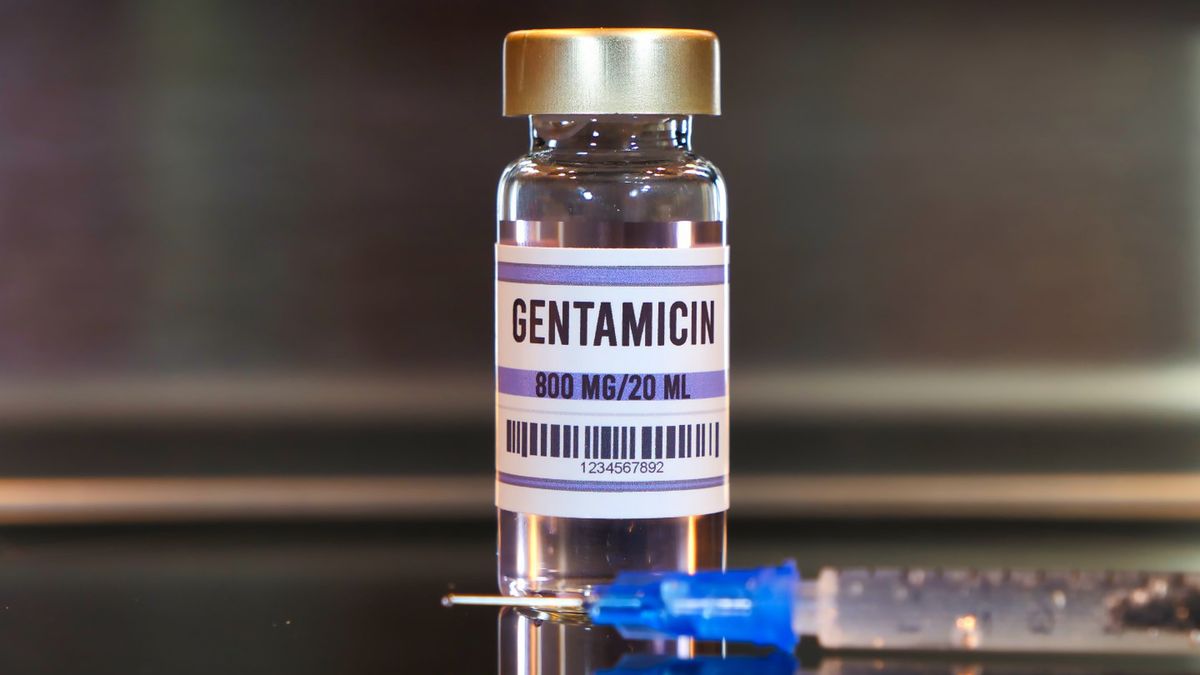 Gentamycyna występuje w postaci maści i kroplu do oczu, ale również w formie ampułek do wstrzykiwań.