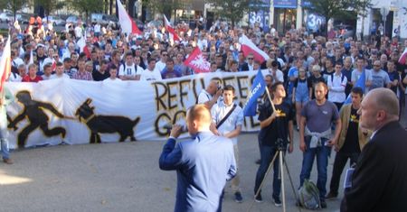 Manifestacja w obronie europejskich kobiet w Poznaniu. Feministki nie wezmą w niej udziału. "On bardziej szkodzi kobietom niż uchodźcy"