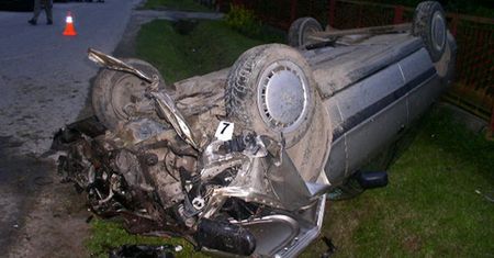 Dyżurny policji podejrzany o przyjmowanie pieniędzy za informacje o wypadkach