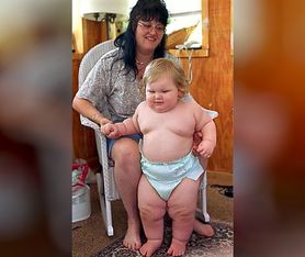 "Gigantyczny noworodek" w wieku 3 lat ważył 50 kg. Ludzie obwiniali rodziców