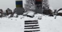 Pomnik niezgody. Przypomina o polskich ofiarach i ukraińskich oprawcach.