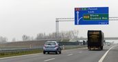 Sejm: Wszystkie pojazdy służb będą zwolnione z e-opłat na autostradzie
