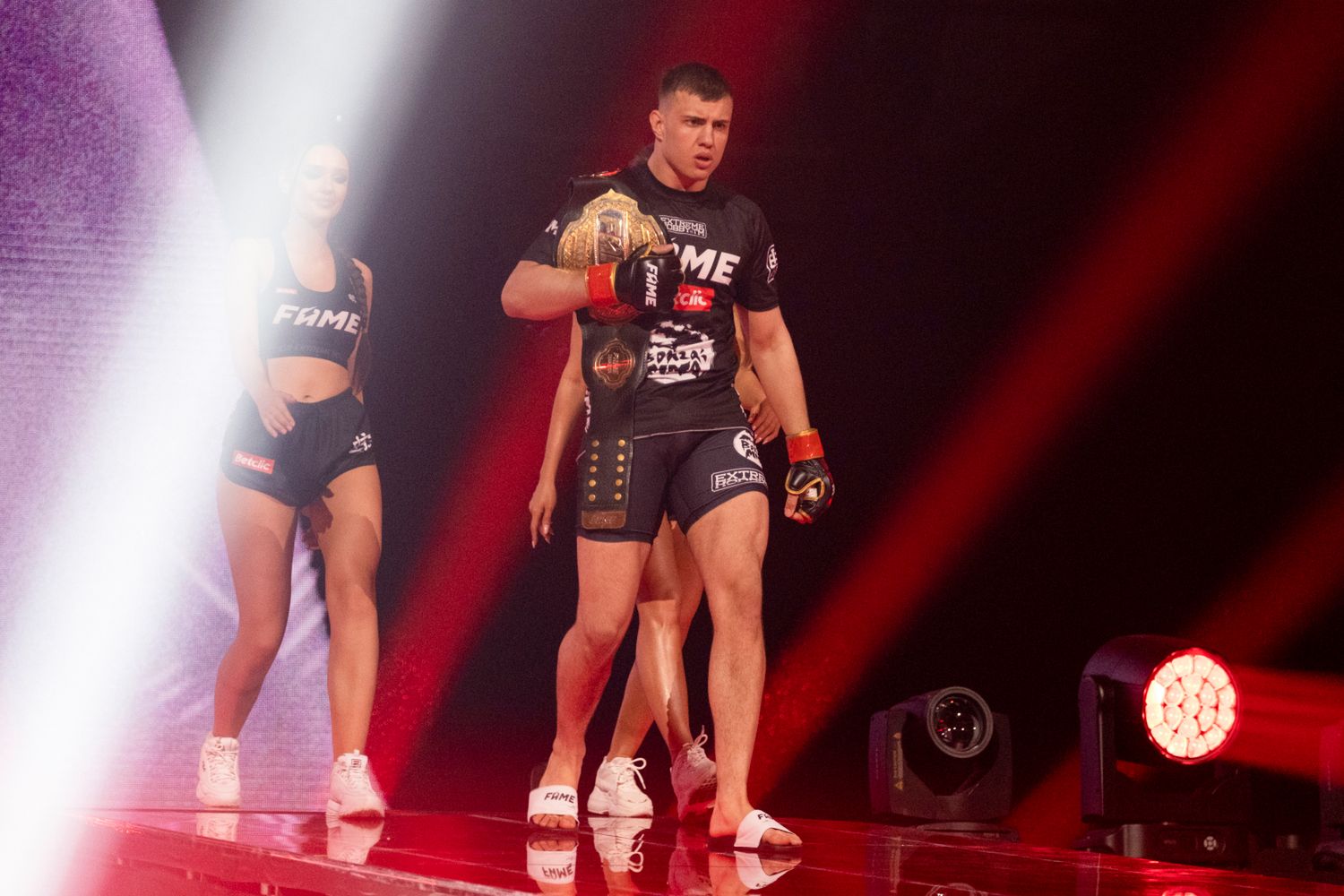 Maksymilian Wiewiór Wiewiórka - fame MMA 14