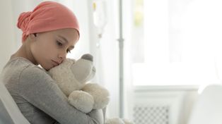 Barwnik nowej generacji. Może zrewolucjonizować operacje nowotworów u dzieci