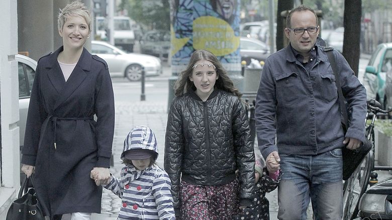 scena z: Magda Steczkowska, Piotr Królik, córki, SK:, , fot. Krzemiński Jordan/AKPA