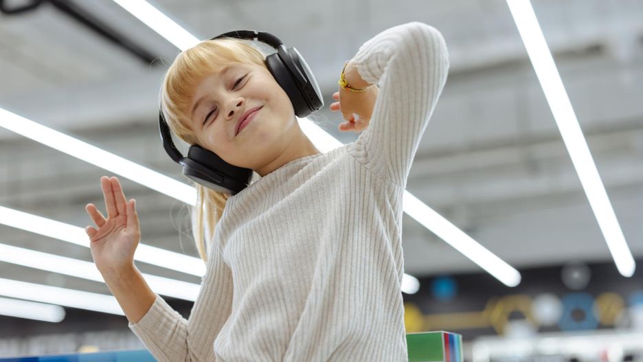 Obcowanie ze sztuką lekiem na stres? "Dziecko będzie czuło się bardziej zrelaksowane"