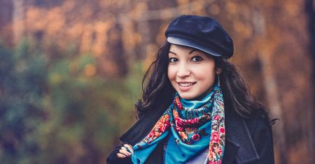 Modne apaszki na jesień. Najciekawsze stylizacje
