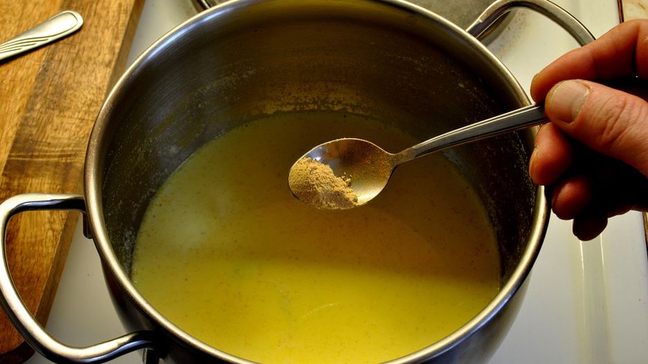 Glutaminian sodu, który jest jednym z głównych składników przypraw poprawiających smak, może prowadzić do problemów zdrowotnych