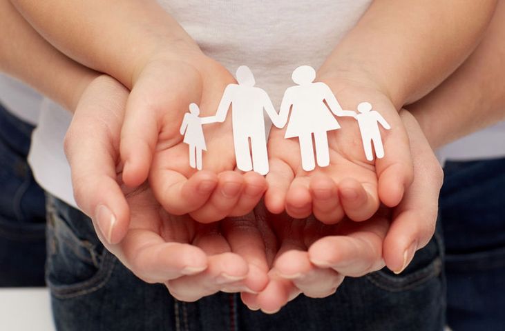 Adopcja zagraniczna ma być ograniczona - planuje Ministerstwo Rodziny.