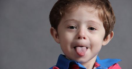 Obrzęk języka – najczęstsze przyczyny i leczenie
