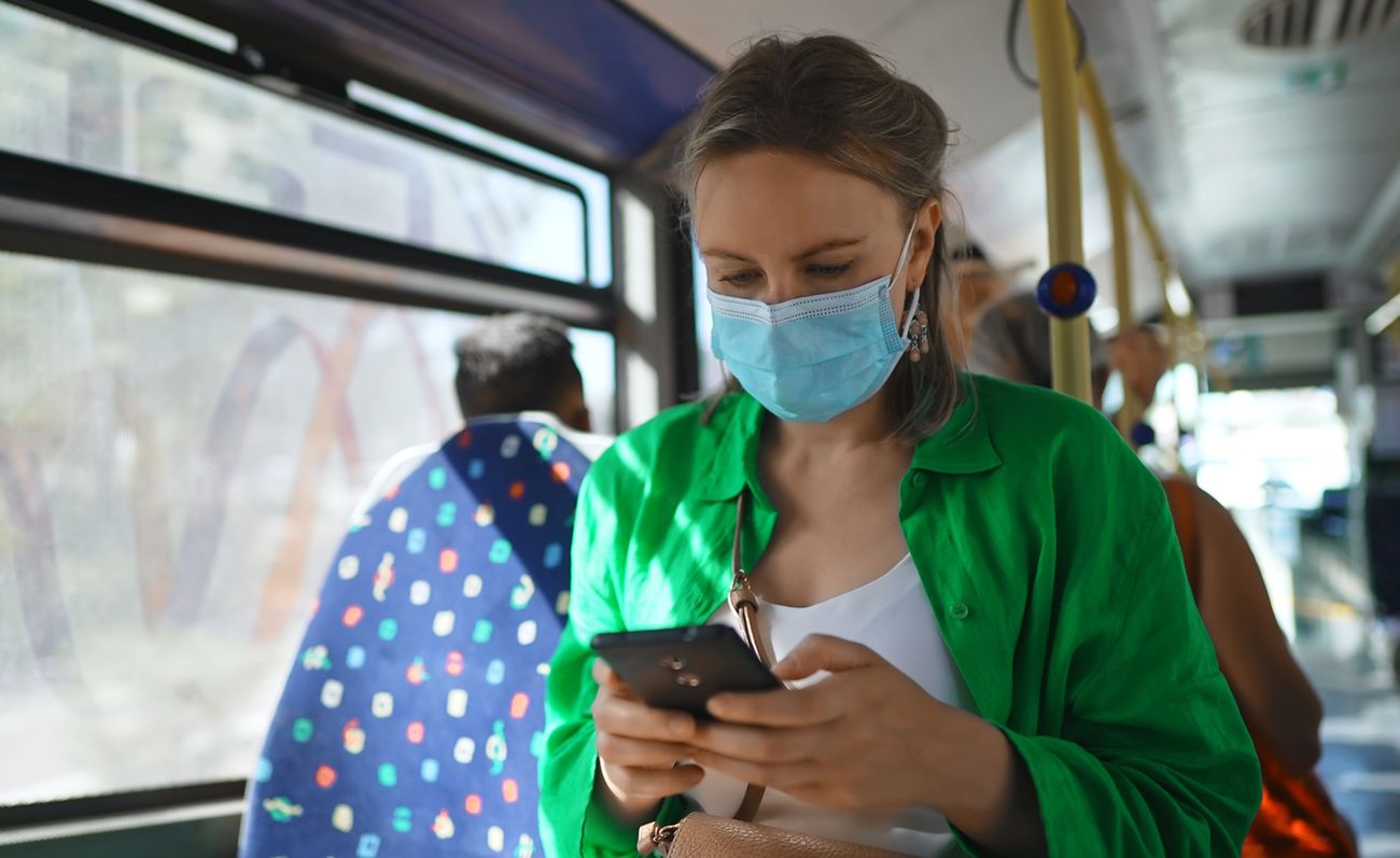 Maseczki minimalizują ryzyko przenoszenia chorobotwórczych drobnoustrojów