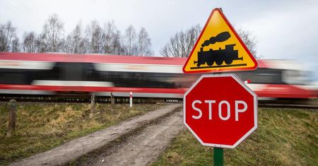 Dwa Pociągi jechały wprost na siebie, po tym samym torze. Maszyniści zauważyli to w ostatniej chwili.