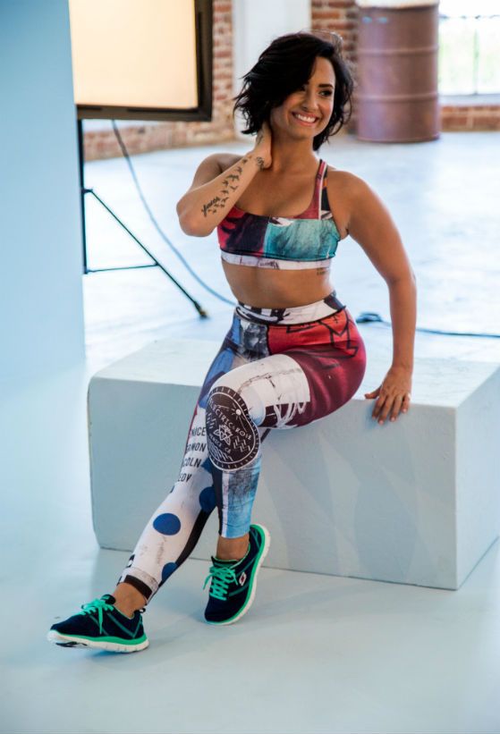 Demi Lovato w kampanii Skechers