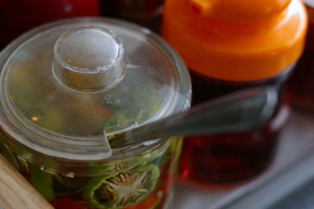 Konserwowa sałatka z kapusty i papryki