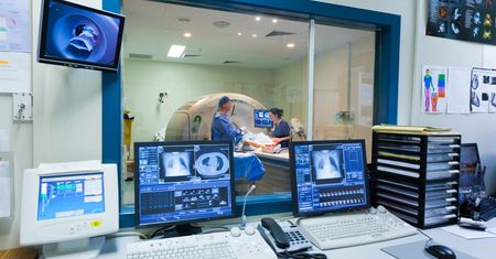 Rezonans magnetyczny przysadki mózgowej – wskazania, przygotowanie, przebieg badania