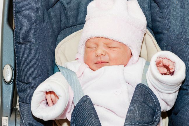 Przewożenie dziecka w kurtce jest bardzo niebezpieczne