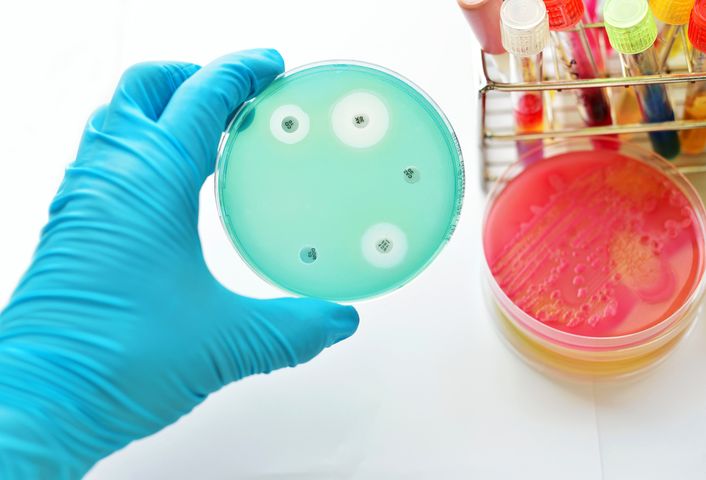 W Polsce jest już co najmniej 3 tys. nosicieli bakterii New Delhi.