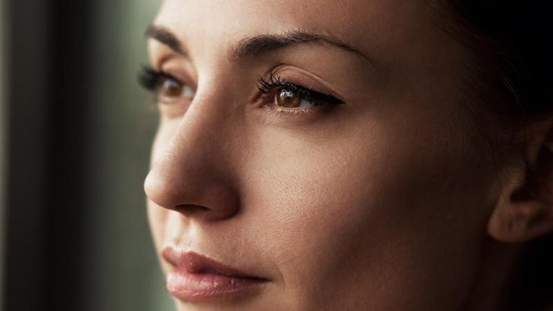 Piękna kobieta korzystająca z zabiegów medycyny estetycznej