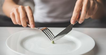 Ciągłe uczucie głodu – najczęstsze przyczyny