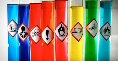 Toksykologia – czym się zajmuje? Jak działają różne rodzaje trucizn?