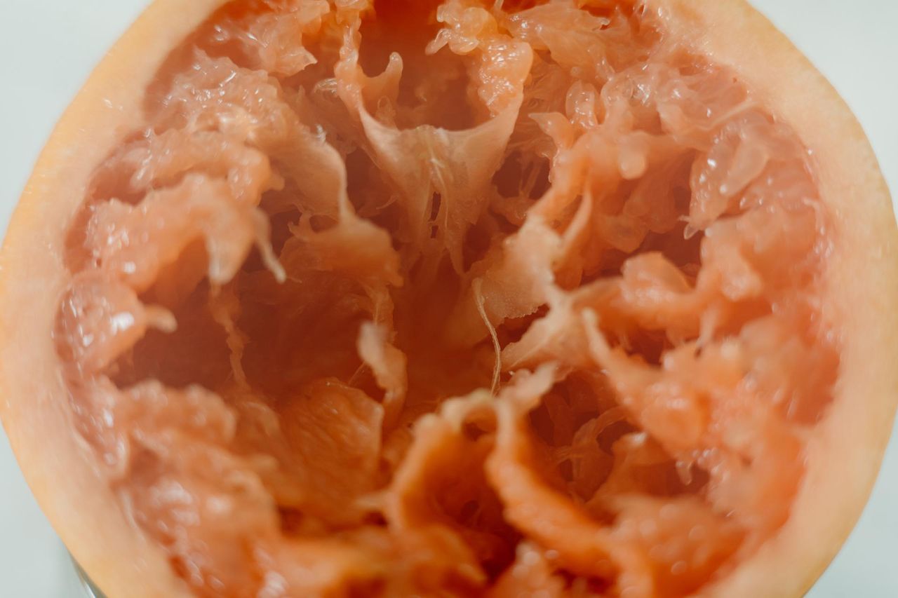 Grejpfrut bez mitów. Kiedy ma sens, a kiedy lepiej go unikać?