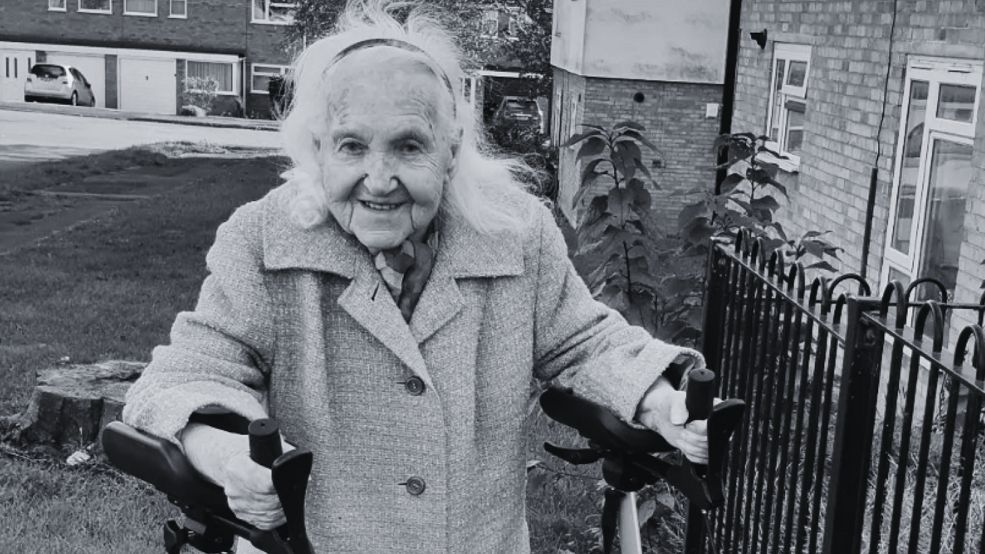 W wieku 97 lat odeszła pani Ania. Najstarsza influencerka w Polsce podbiła serca internautów