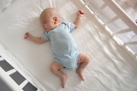 Sen maluszka bez tajemnic. Jak zadbać o zdrowy wypoczynek dziecka?