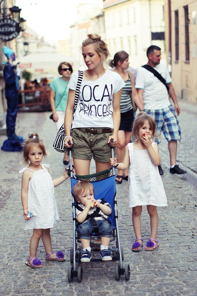 Miss Ferreira na co dzień stara się okiełznać gromadkę swoich dzieci