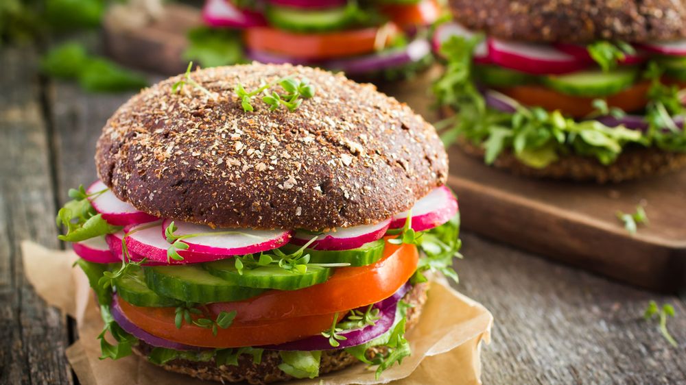 Poznaj przepisy na zdrowe domowe burgery