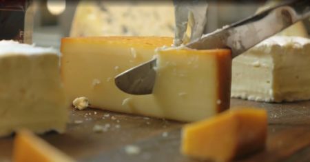 Uzależniające produkty spożywcze, o których możesz nie wiedzieć (WIDEO)