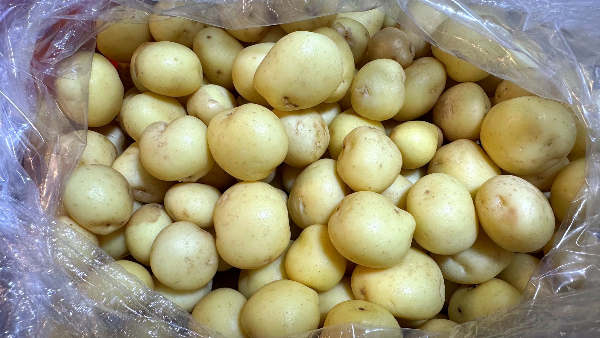 Ziemniak to lekkostrawne źródło energii, które zawiera sporo cennych składników.