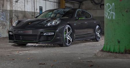 Edo Panamera S: Hellboy