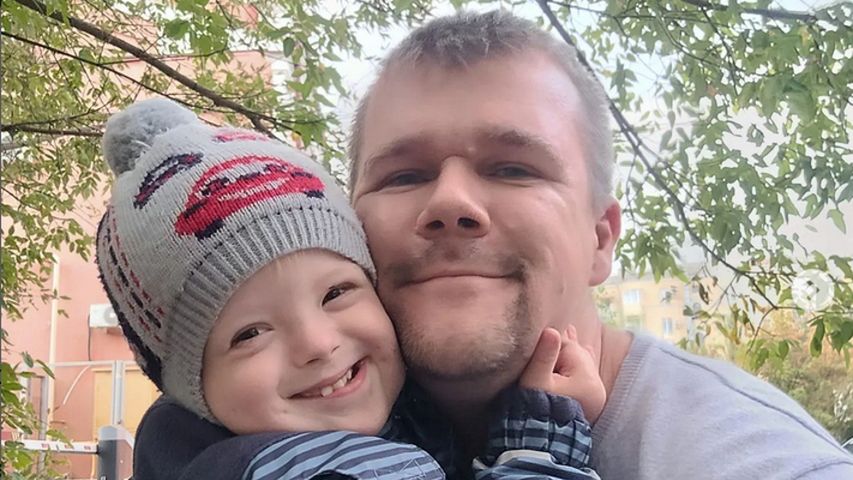 Diagnoza była dla nich druzgocząca, ale ojciec chłopca się nie poddał