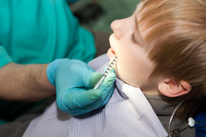 Bardzo często podczas wizyty u dentysty korzystamy ze znieczulenia
