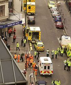 37 zabitych w zamachach w Londynie - potwierdza policja