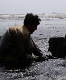 Groźba katastrofy ekologicznej u wybrzeży Pakistanu