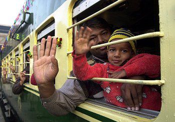 Pierwszy od dwóch lat pociąg z Pakistanu do Indii