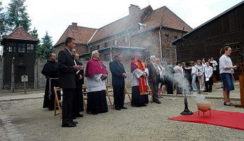 Obchody 65. rocznicy pierwszej deportacji do Auschwitz