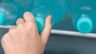 PET w roli surowca premium. Może pomóc w produkcji leków przeciwnowotworowych