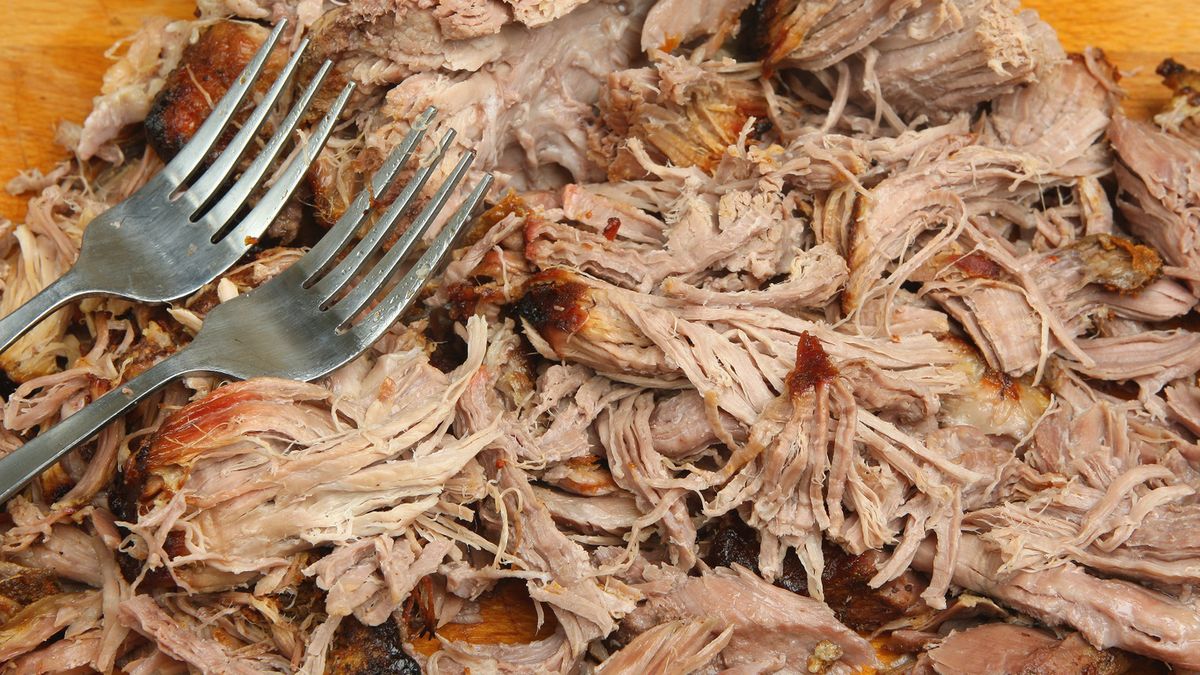 Dieta lwa polega na spożywaniu wyłącznie mięsa, soli oraz wody