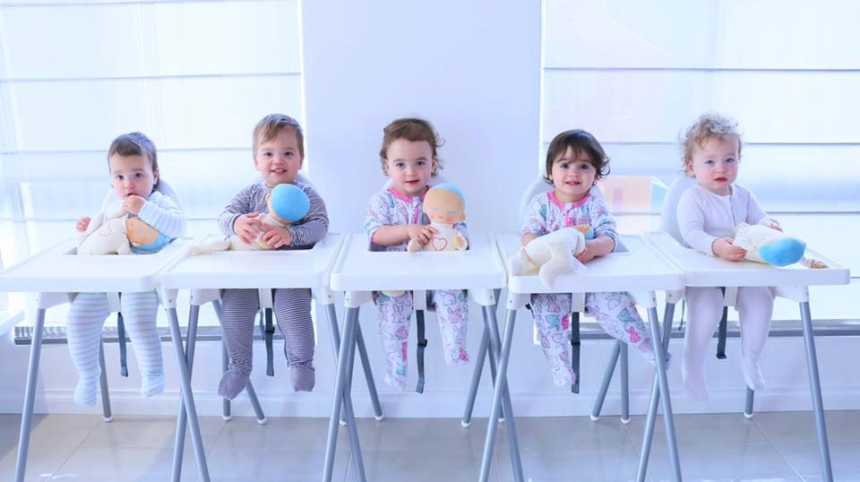 Opieka nad pięcioraczkami to nie lada wyzwanie