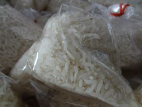 Taki ryż omijaj szerokim łukiem. Może zwiększać ryzyko raka, cukrzycy, miażdżycy