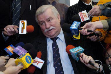 Wałęsa: pozwę tylko konkretne osoby